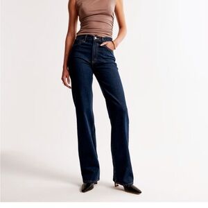 Brand new in package Abercrombie high rise 90s relaxed jean